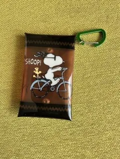 ユニバーサルスタジオ公式　スヌーピーマルチケース　ザシンギュラリホテル2個セット