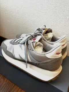 New Balance237 グレー スニーカー