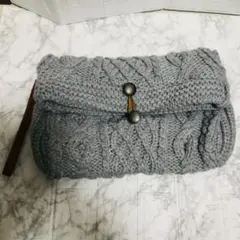 グレー ケーブル編み ニットクラッチバッグ