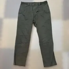 UNIQLO ストレッチパンツ カーキ Mサイズのサムネイル