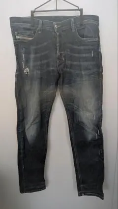 DIESEL メンズデニム　SLIM-CHRROT　W33 L30
