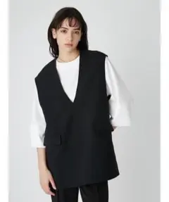 ミラオーウェン ファー風黒ノースリーブベスト　 極美品　現品限り！ Amazon | [ミラオーウェン] ノーカラーフェイクファーベスト