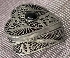 アンティーク貯金箱　置物　陶器　アダムとイブ　希少　レア アンティーク貯金箱 置物 陶器 アダムとイブ 希少 レア - メルカリ