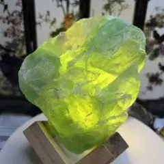 パープルフローライト 丸玉 虹満載 パワーストーン 原石 天才石 別格