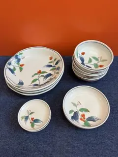 1157  有田焼　其泉   果実絵　大皿3 中皿3 小皿4 鉢5 未使用