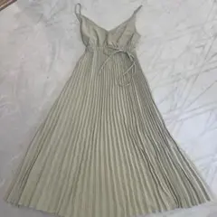 プリーツキャミワンピース