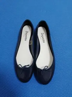 未使用級 repetto サンドリオン　バレエシューズ　フラット 紺 39