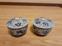 青い花模様 蓋付き湯飲み 2個セット