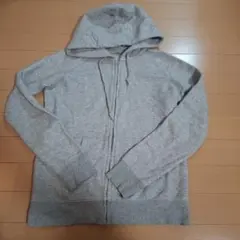 ユニクロ　UNIQLO　パーカー　グレー