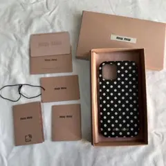【正規品】miu miu ドット柄 iPhoneケース 12Proのサムネイル