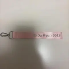 TWICEトゥワイス ダヒョン ネームタグ