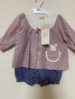 水玉模様ロンパース・カバーオール