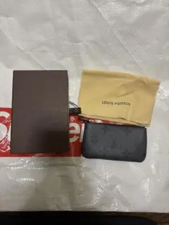 LOUIS VUITTON コインケース グレー　ブラック　男女兼用