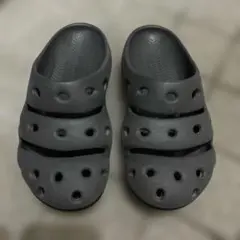 KEEN 白 花柄 ヨギ サンダル 28㎝ - メルカリ
