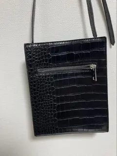 クロコダイル風ショルダーバッグ ブラック
