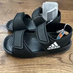adidas サンダル　15㎝　新品未使用　タグ付き