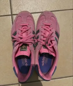 adidas gazelle ピンク スエード スニーカー