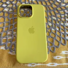 iPhone16Pro MAX イエローシリコンケース　中古品