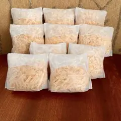 ♢15 削りたてをお届けします　ヒノキチップ　ヒノキおがくず10袋　かんなくず