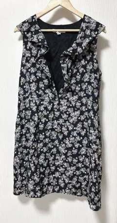 花柄ノースリーブ膝丈ワンピースBCBG GENERATIONS