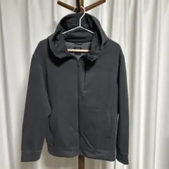 ユニクロダークグレー フルジップ パーカーM美品