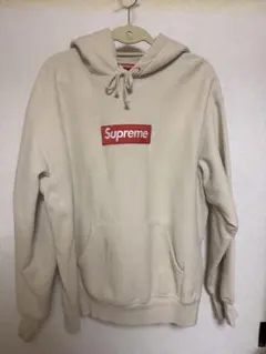 Supreme ベージュ ピーチ ボックスロゴ パーカー - メルカリ