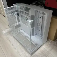 PCケース　lianli o11 VISION