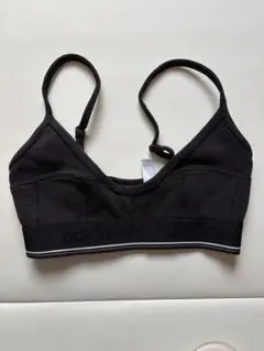 adidas ブラック スポーツブラ