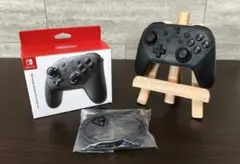 【美品】Nintendo Switch プロコン 黒　箱付き完品　①