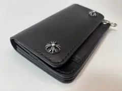 ミドル トラッカーウォレット クロスボール コンチョ 折り財布 - メルカリ