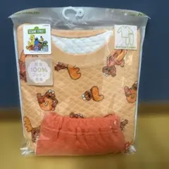 9.UNIQLO エルモ　キルトパジャマ　コットン100% 100cm