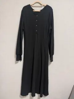 長袖ヘンリーネックワンピース　ブラック