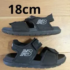 18New Balance キッズサンダル ブラック