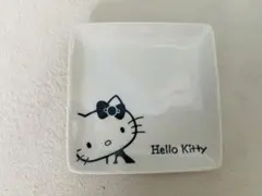 ハローキティー　お皿のサムネイル