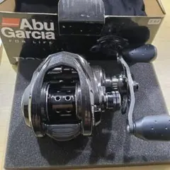 アブガルシア　ロキサーニBF8-L 美品‼︎川で2回使用のみ ROXANI BF8 (ロキサーニBF8)｜AbuGarcia｜釣具の総合メーカー