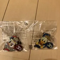 新品未開封　ミッキー ドナルド 30周年記念 ピンバッジセット