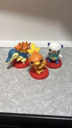 ポケットモンスター　旅立ちの3匹　チョコエッグ 3体セット