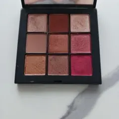 NARS サマーソルティスアイシャドウパレット 9色のサムネイル