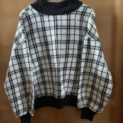 チェック柄バルーンスリーブニット