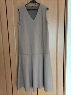 ブラウン　Ｖネックジャンスカ　L