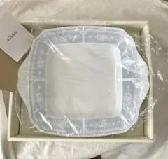 【新品】Noritake 花柄スクエアプレート 28.5cm