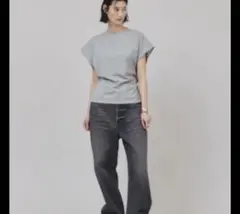 カレンソロジー　バックシャーリングTシャツ　美品のサムネイル