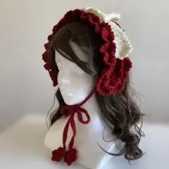 ハンドメイド　赤　ヘッドドレス　リボン白　お花モチーフ