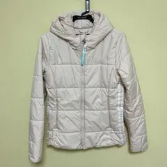 アディダス　レディース　アイボリーパーカー　ダウンジャケット