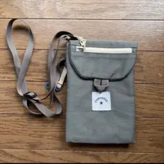 CONVERSE グレー ショルダーバッグ サコッシュのサムネイル