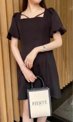 NICE CLAUP 黒　ミニワンピ
