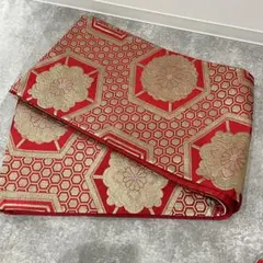 美品 着物用帯 赤六角花柄 袋帯 豪華菊模様 濃赤 成人式 訪問着