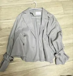 couture brooch トレンチコート グレージュ