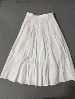 UNIQLO♡ホワイト フレアスカートのサムネイル