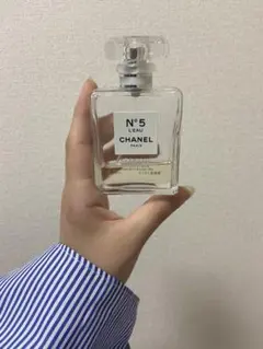 シャネル N°5 ロー オードゥ トワレット (ヴァポリザター)